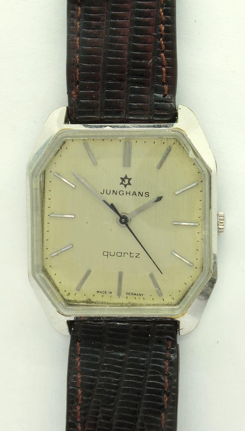Junghans Herren-Quarzuhr, Modell 010/2753 Junghans 667.01: Junghans Herren-Quarzuhr, Modell 010/2753